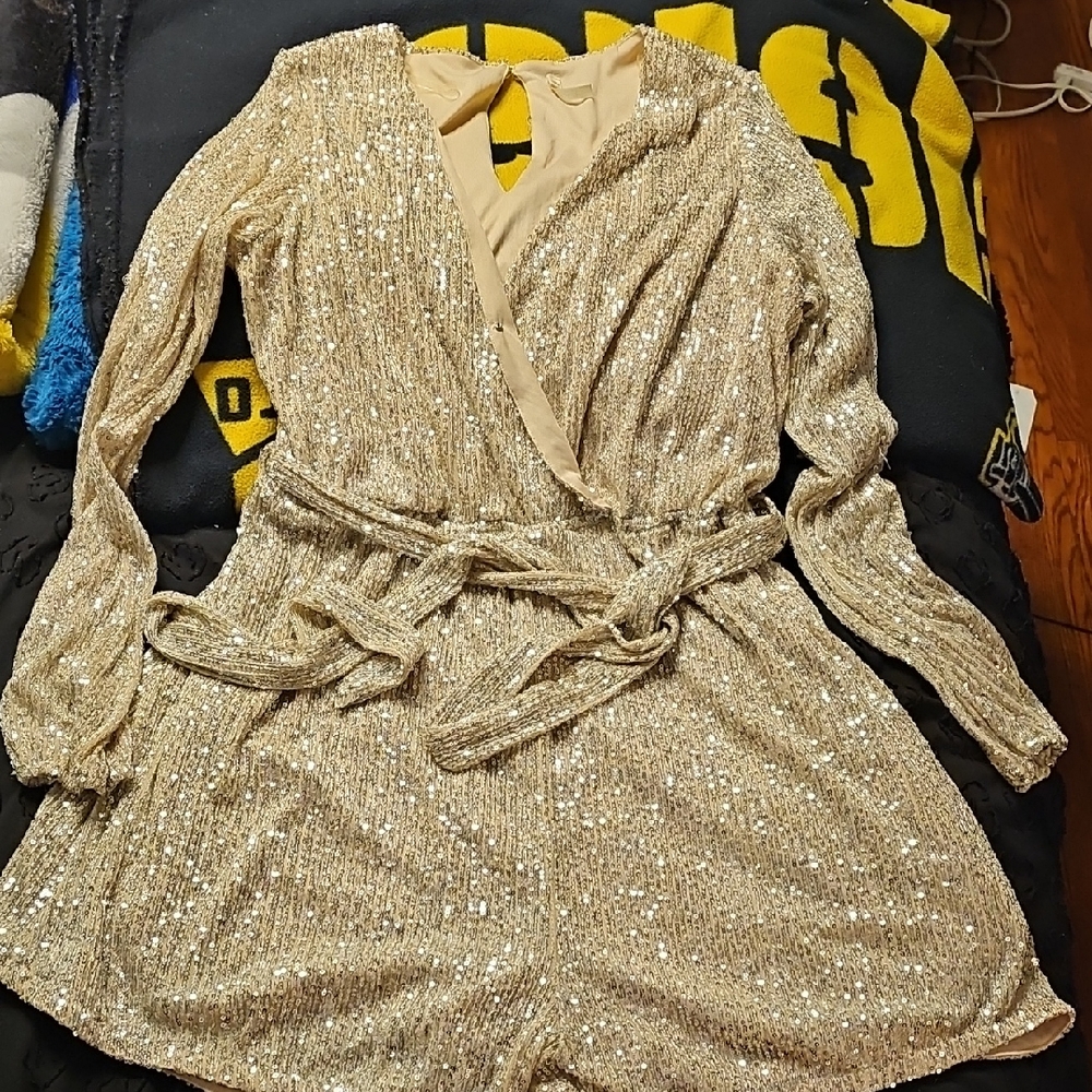 Bluebella Gold Sequin Detail Garment